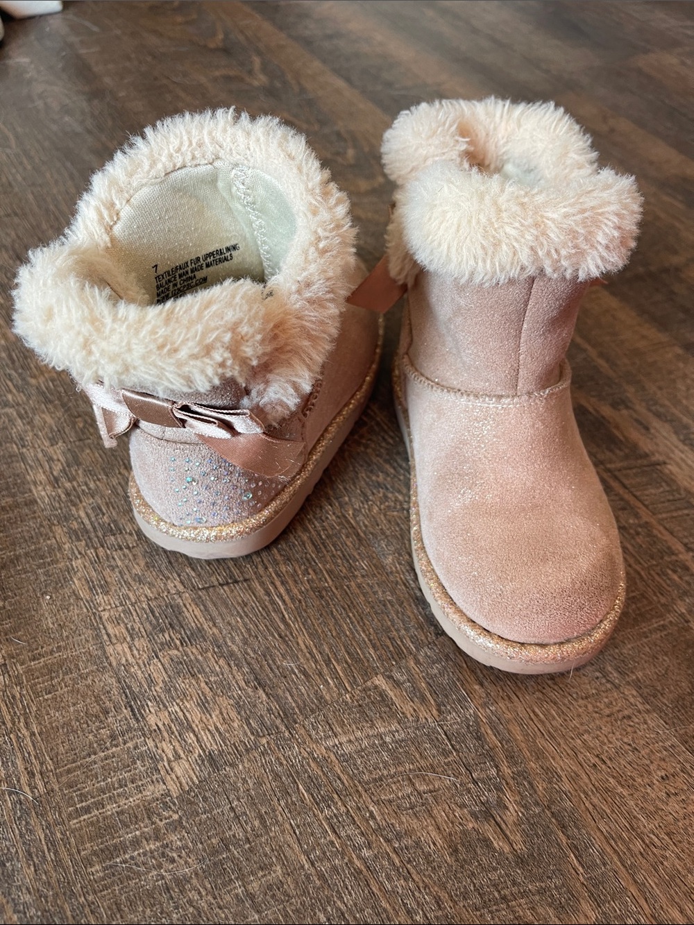 Cynthia Rowley size 7 Toddlers' Tan Faux Fur Booties with Glitter Trim